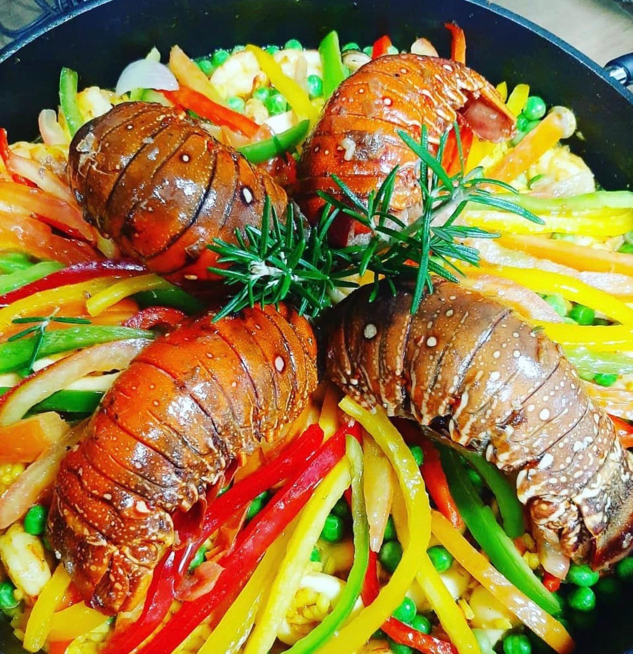 Paella de frutos do mar com Lagosta